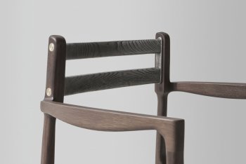 2011 A Assembly Dining Chair with Armrests MKO SE (4)