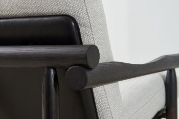 2016 A Stilt Armchair MEO IB 1057 (8)